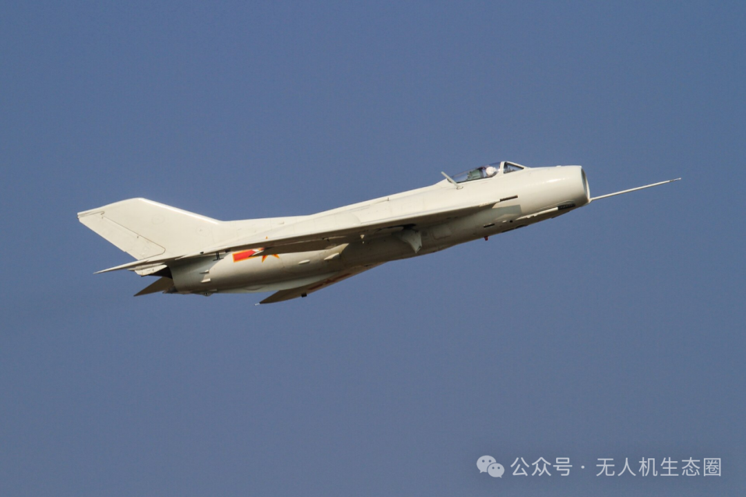 空投无人机_TP1000：首飞成功的无人运输机，智能空投的未来_空投无人小飞机是什么意思
