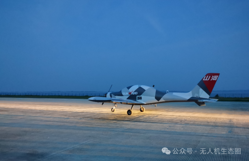 空投无人机_空投无人小飞机是什么意思_TP1000：首飞成功的无人运输机，智能空投的未来